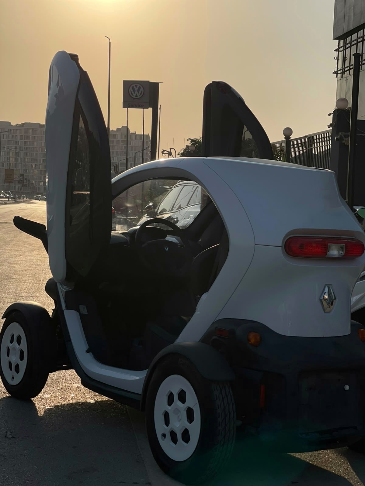 USED RENAULT TWIZY (Customer) - Image 3