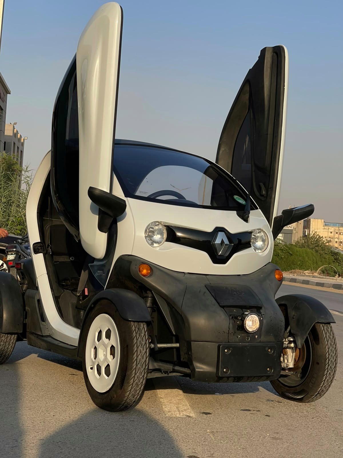 USED RENAULT TWIZY (Customer)